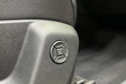 met. oranssi Volkswagen Tiguan 2025 kuva 11.
