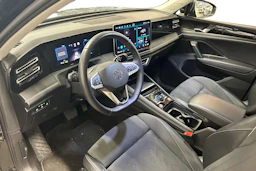 musta Volkswagen Tiguan 2025 kuva 3.