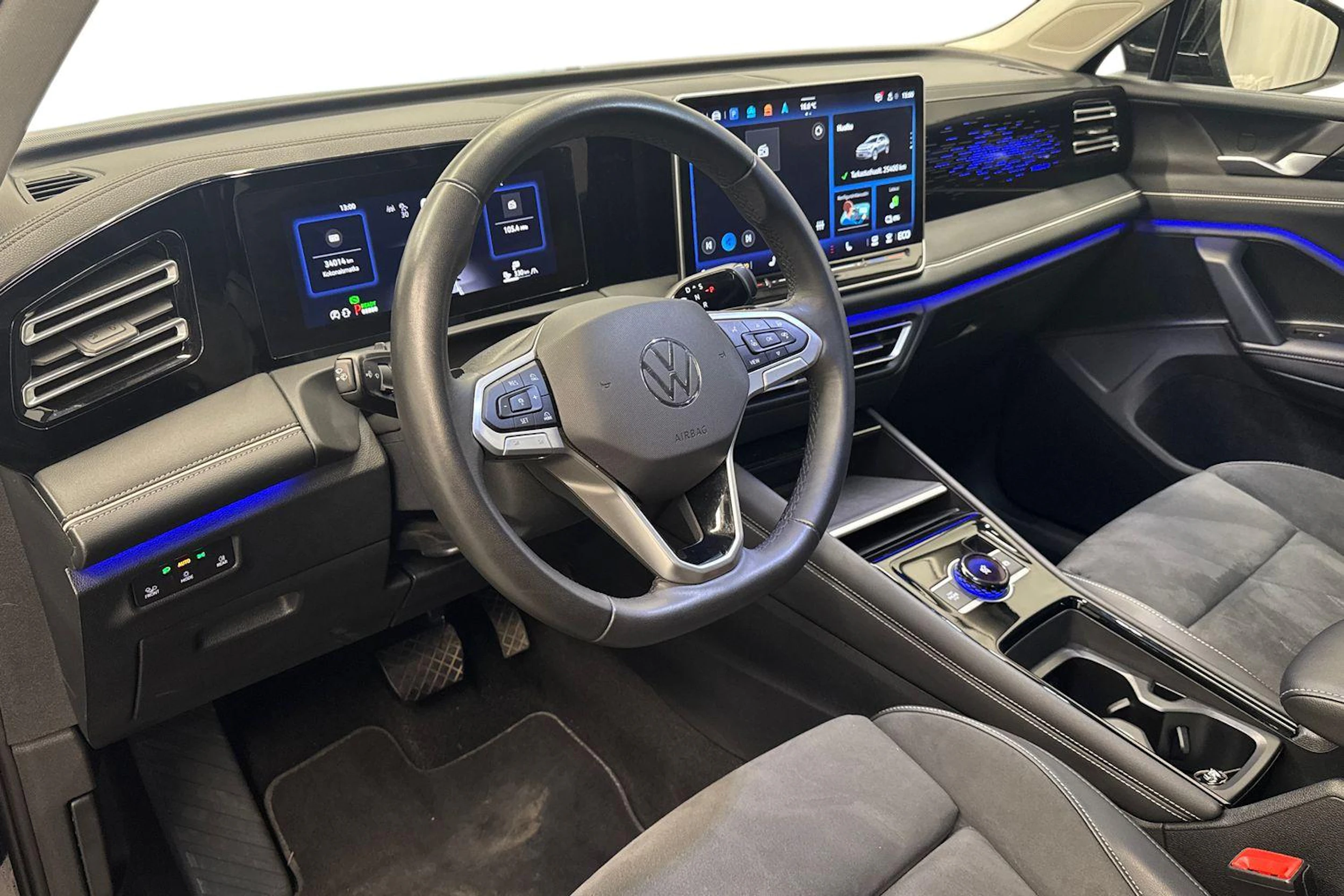 musta Volkswagen Tiguan 2025 kuva 6.