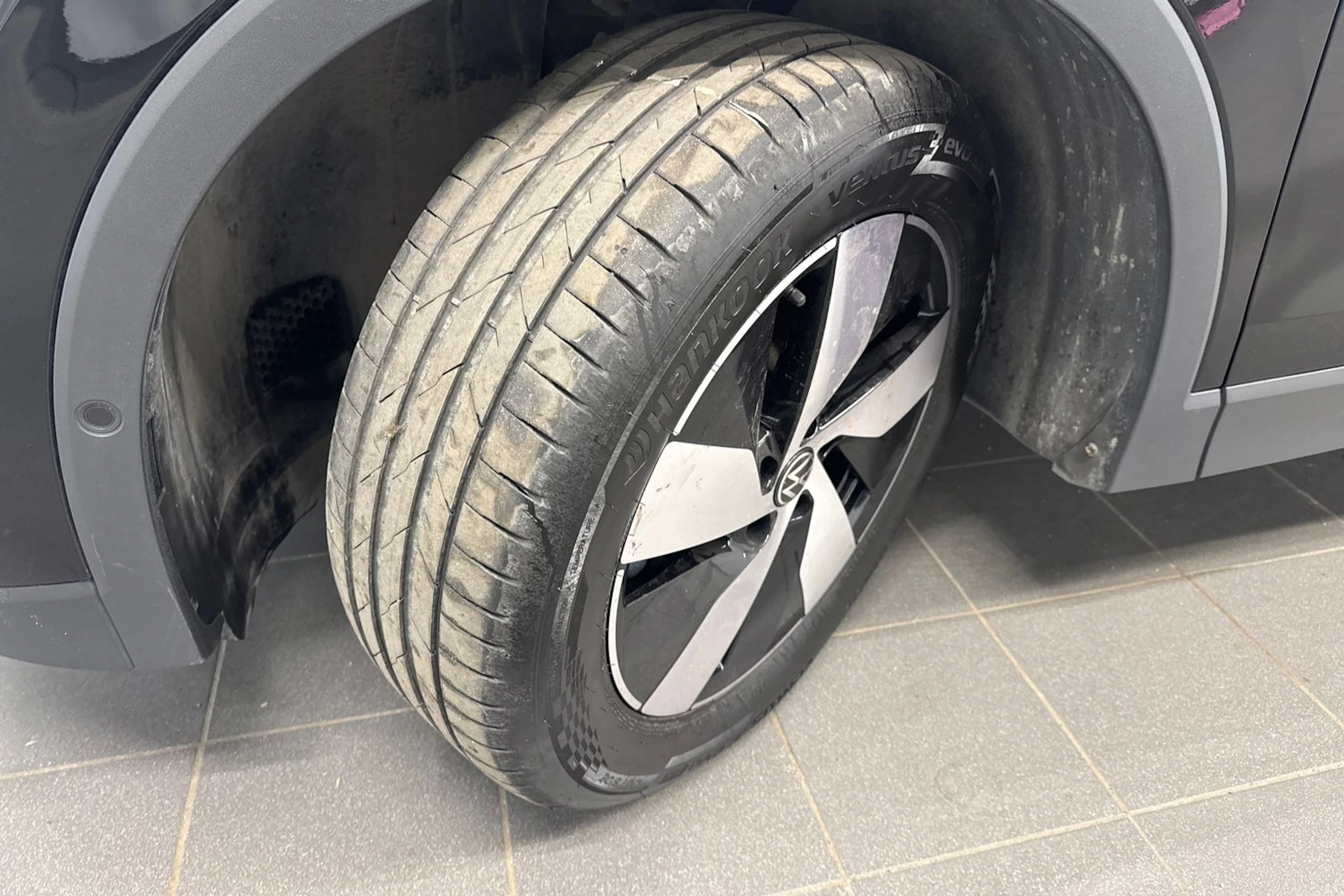 musta Volkswagen Tiguan 2025 kuva 10.