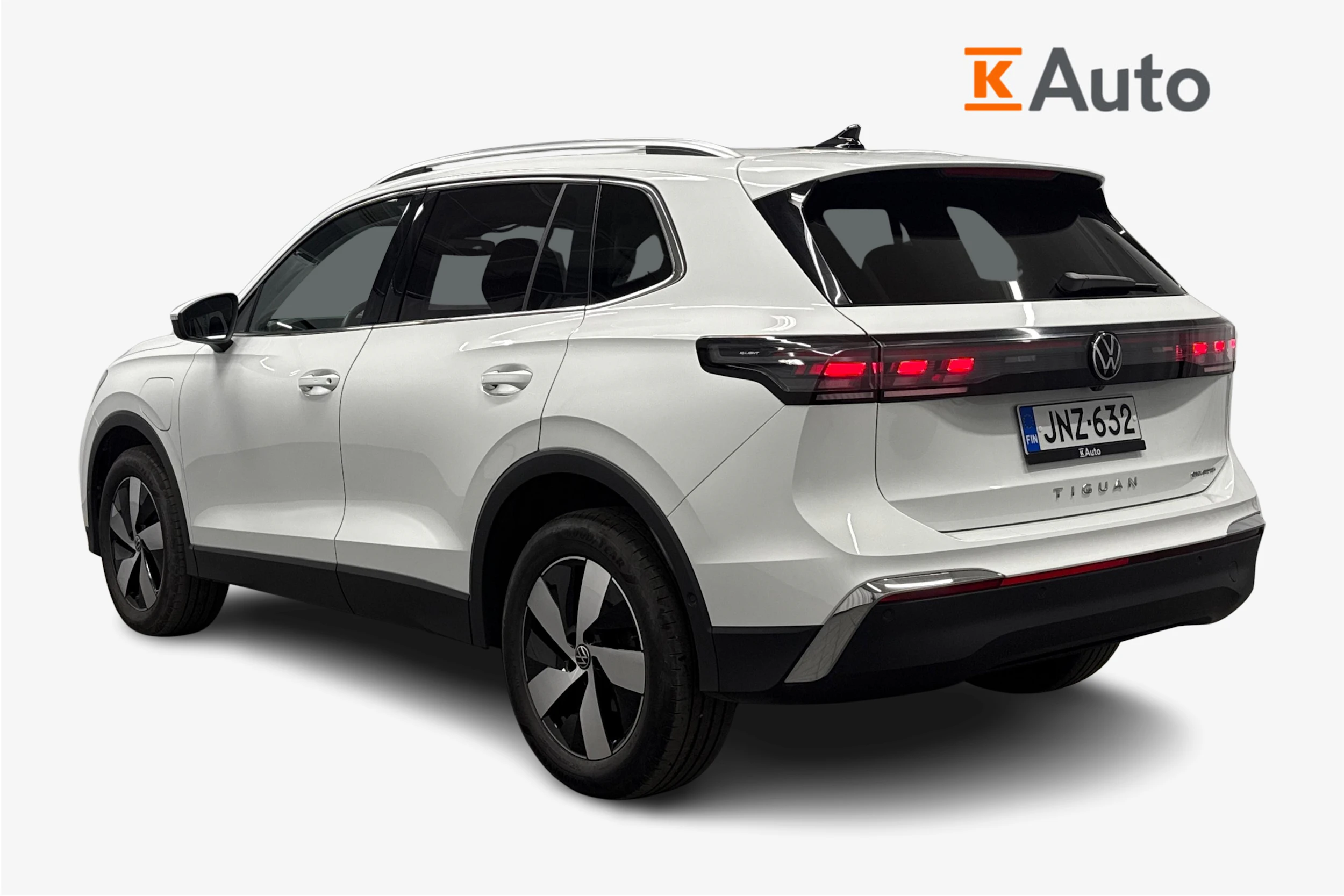 valkoinen Volkswagen Tiguan 2025 kuva 3.