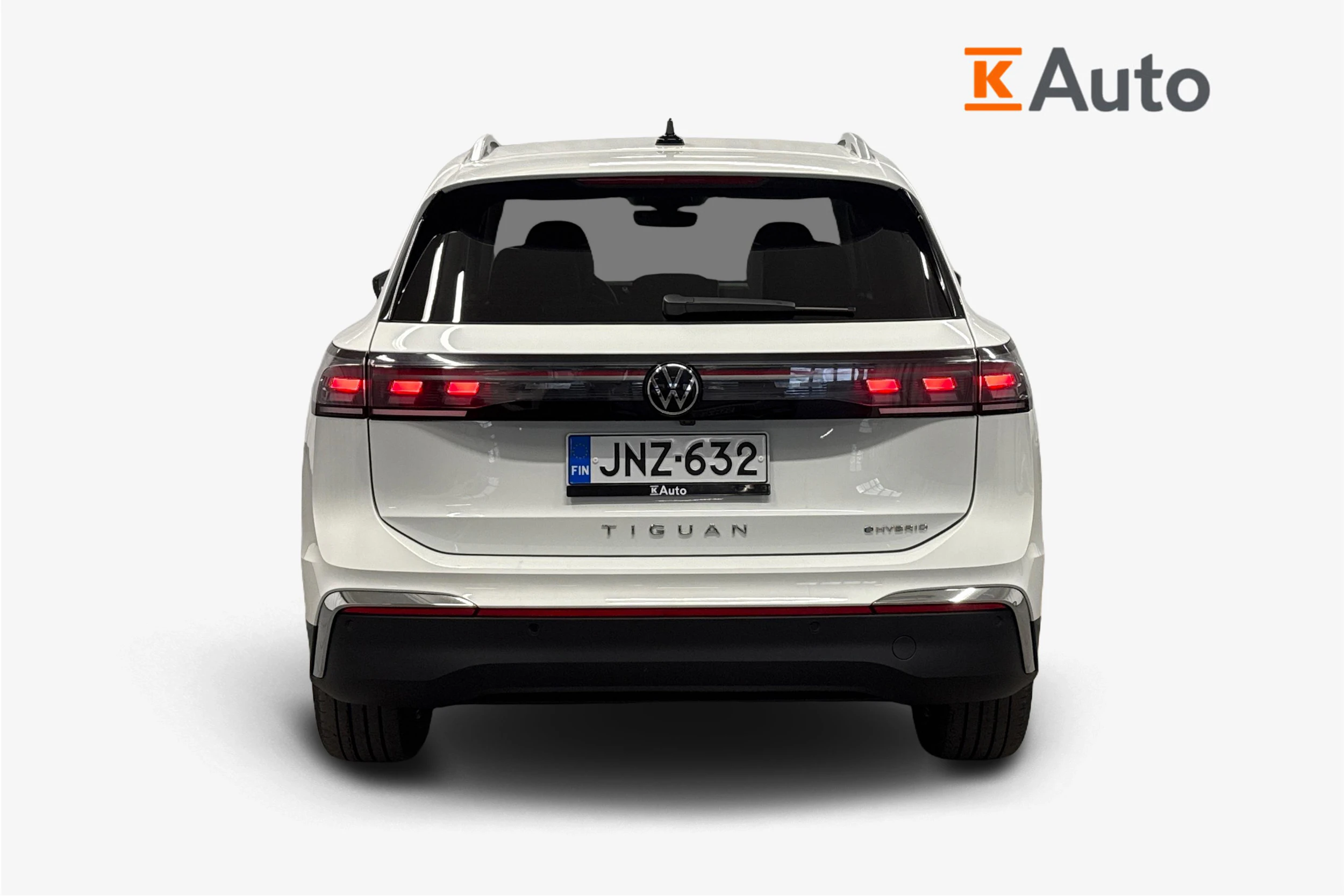 valkoinen Volkswagen Tiguan 2025 kuva 4.