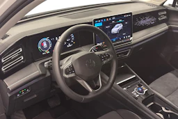 valkoinen Volkswagen Tiguan 2025 kuva 8.