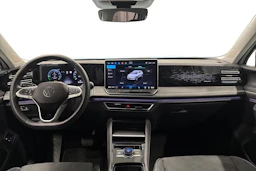 valkoinen Volkswagen Tiguan 2025 kuva 9.
