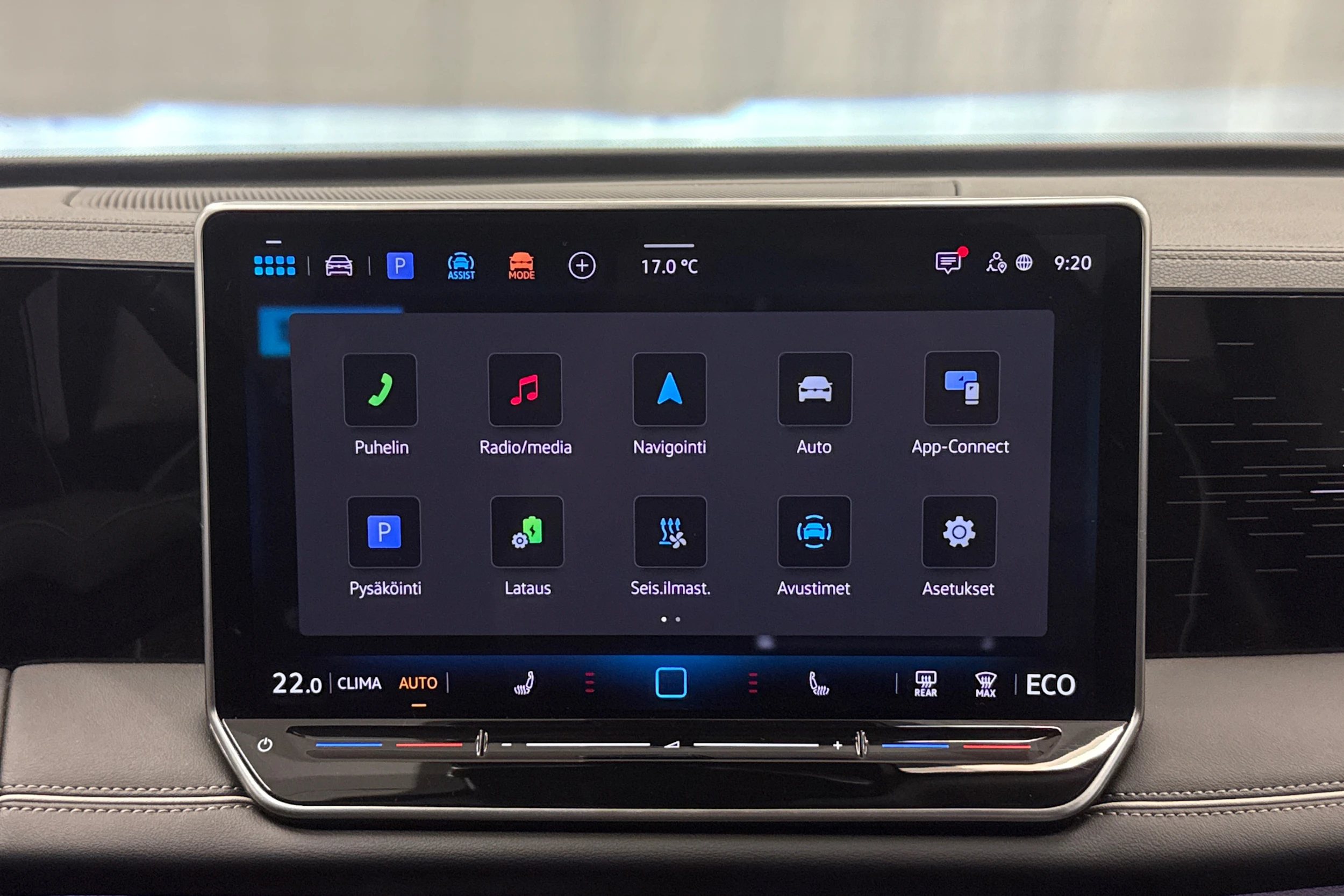 valkoinen Volkswagen Tiguan 2025 kuva 24.
