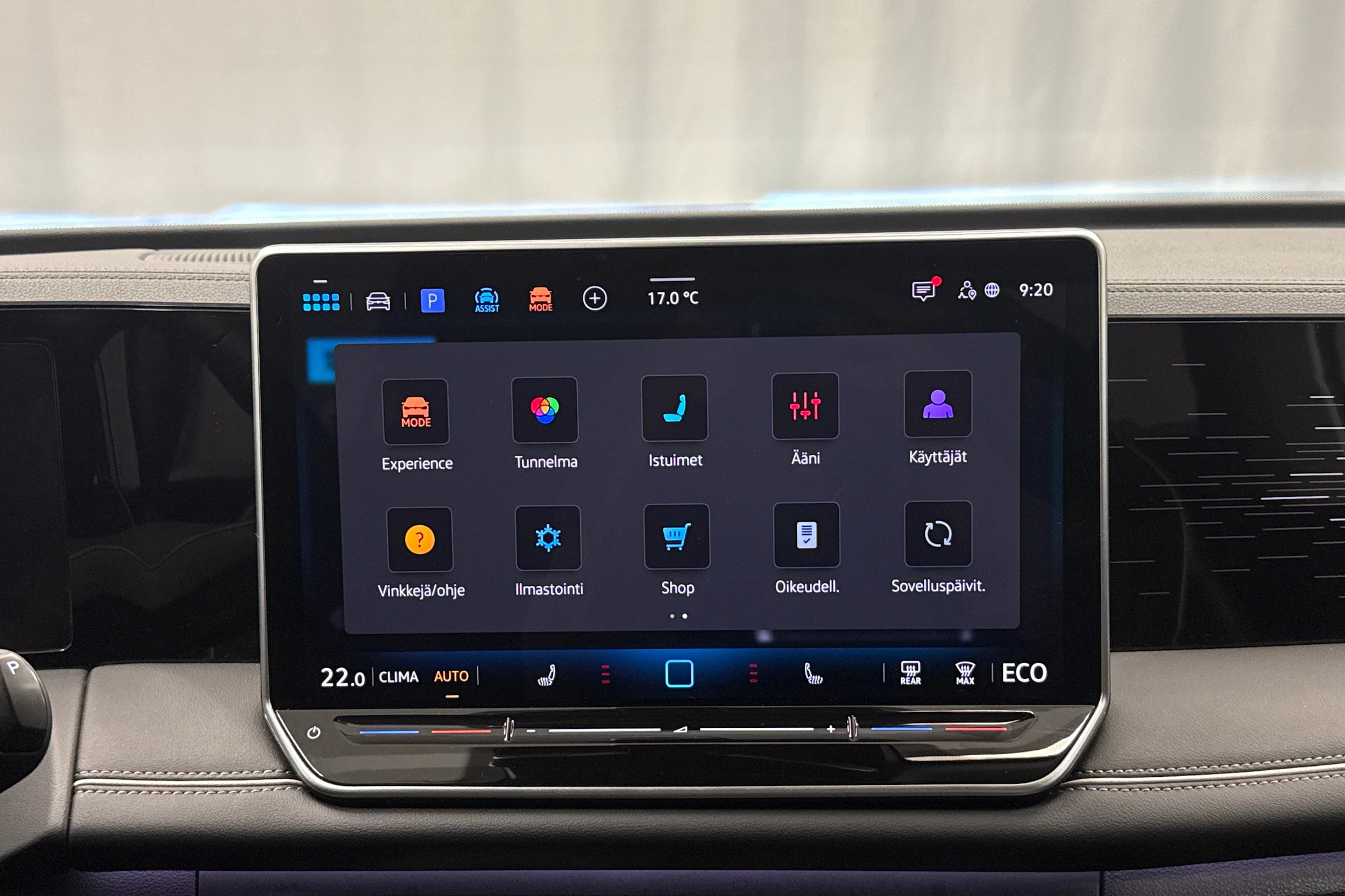 valkoinen Volkswagen Tiguan 2025 kuva 25.