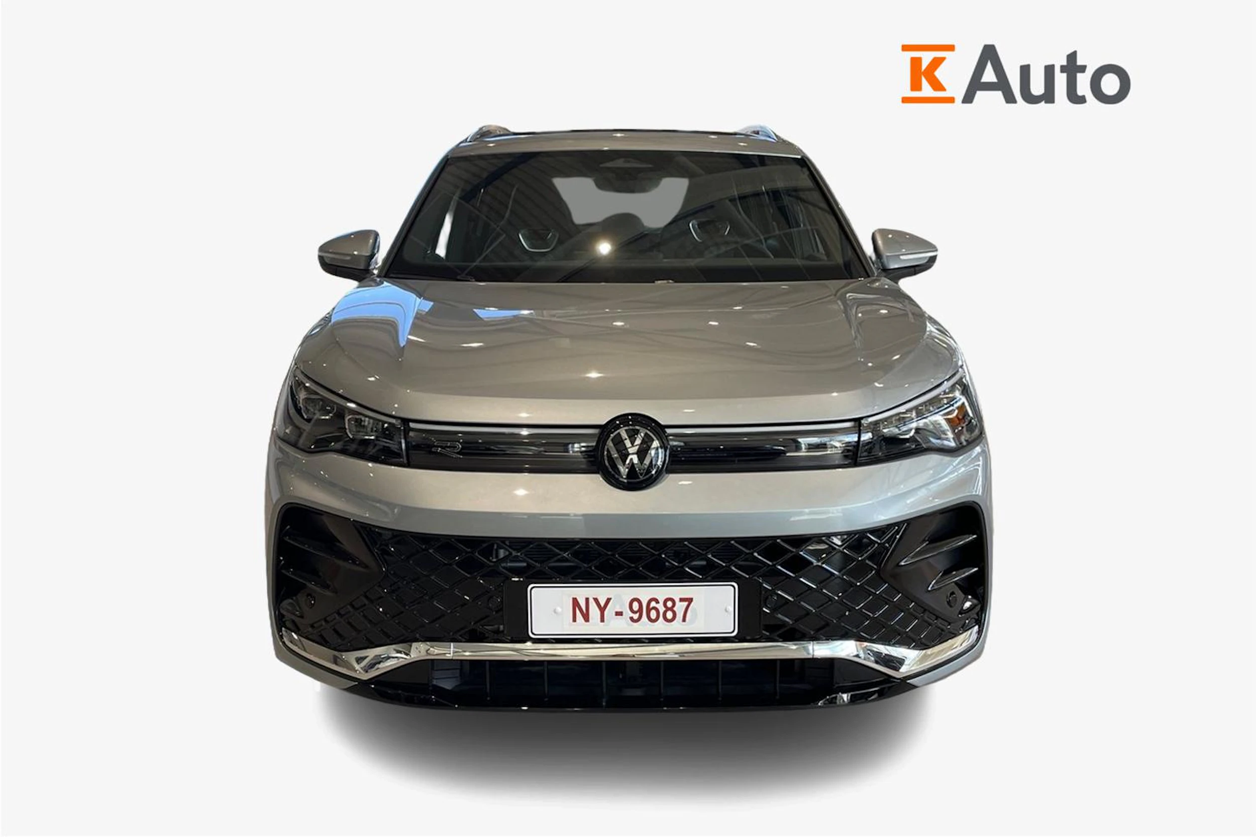 harmaa Volkswagen Tiguan 2025 kuva 4.
