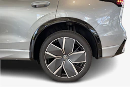 harmaa Volkswagen Tiguan 2025 kuva 9.