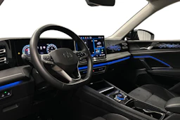 musta Volkswagen Tiguan 2025 kuva 8.