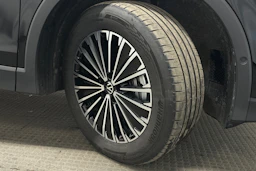 musta Volkswagen Tiguan 2025 kuva 13.