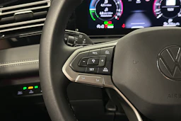 musta Volkswagen Tiguan 2025 kuva 16.