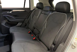 harmaa Volkswagen Tiguan 2025 kuva 11.