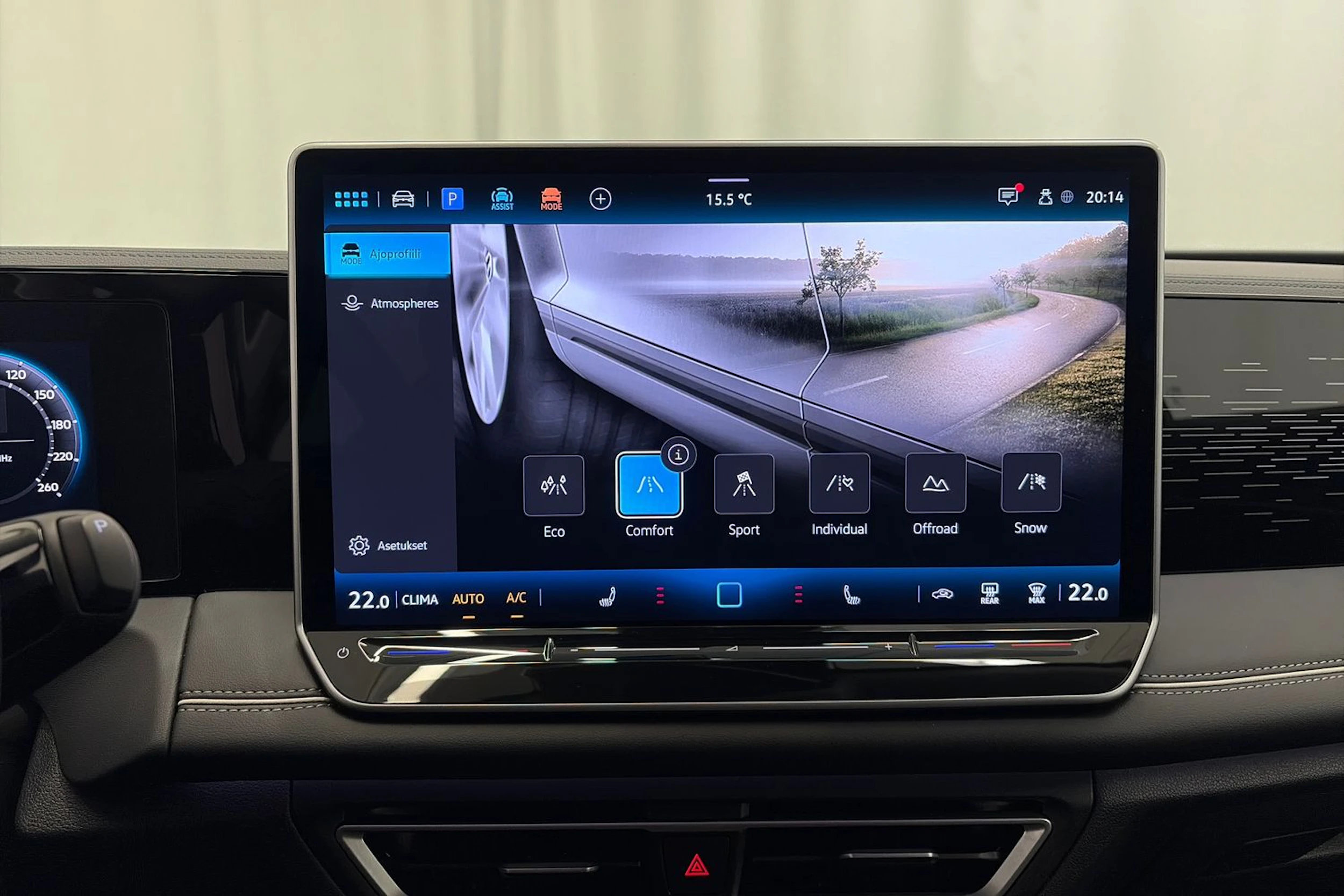 harmaa Volkswagen Tiguan 2025 kuva 30.