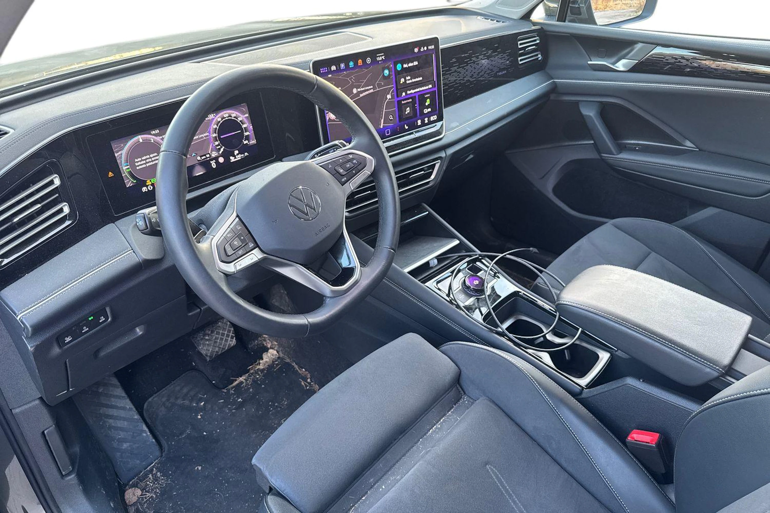 Vihreä Volkswagen Tiguan 2025 kuva 3.