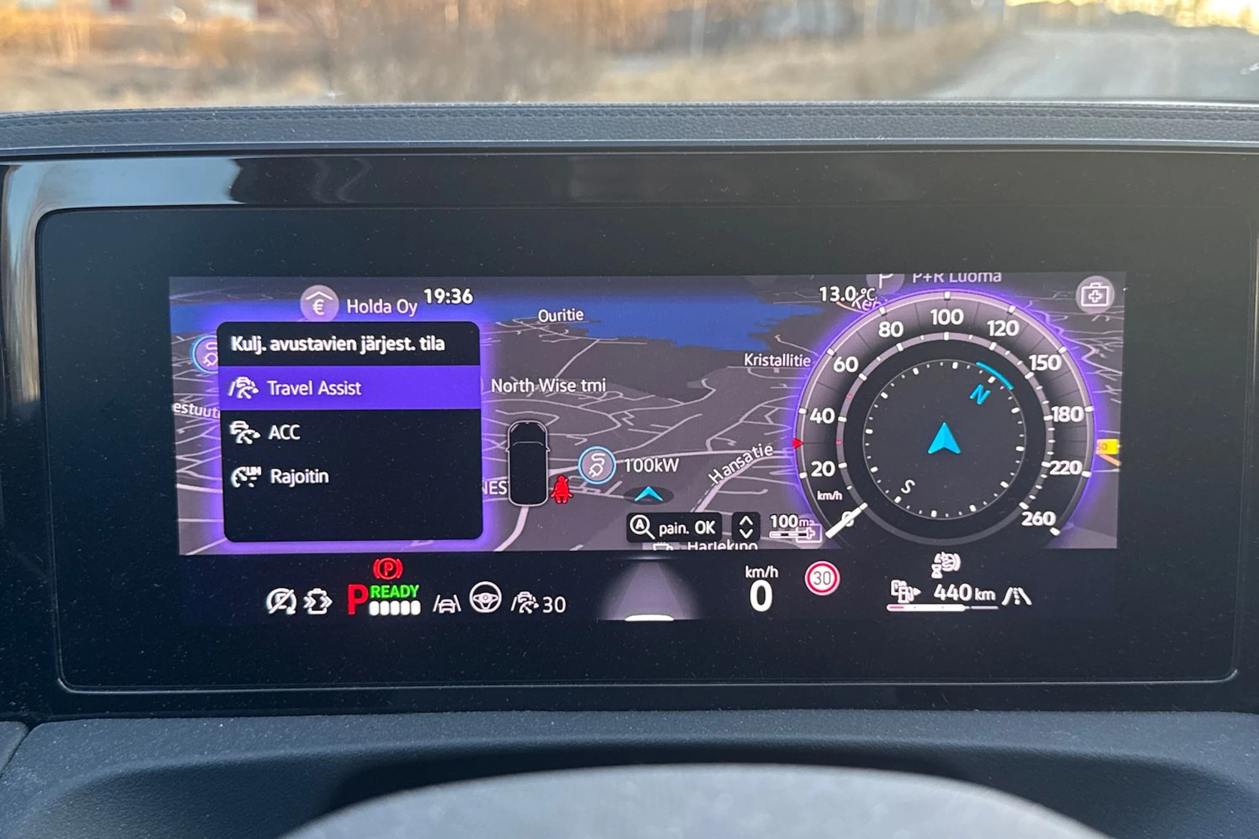 Vihreä Volkswagen Tiguan 2025 kuva 12.