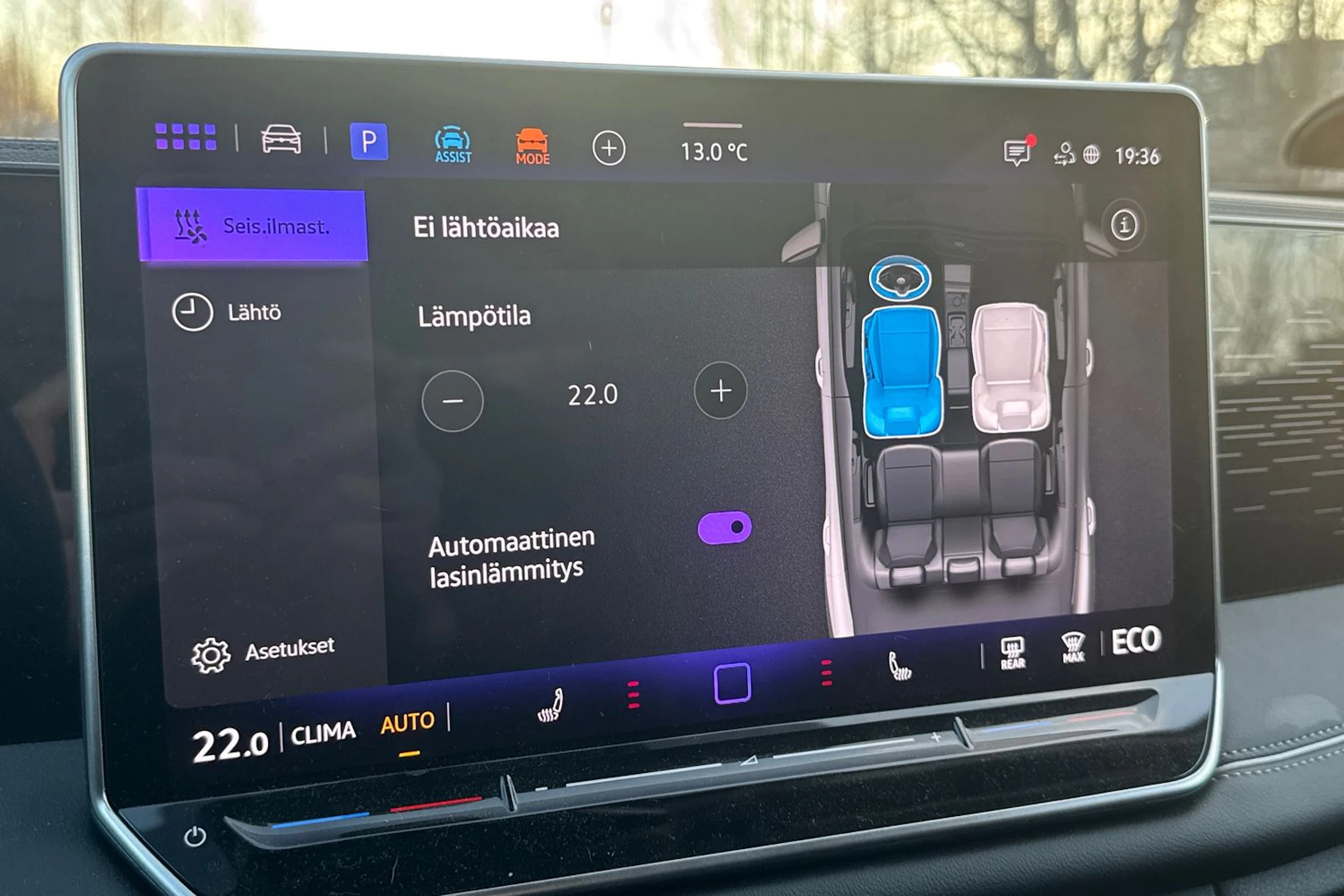 Vihreä Volkswagen Tiguan 2025 kuva 13.
