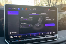 Vihreä Volkswagen Tiguan 2025 kuva 14.