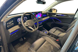 Musta Volkswagen Tiguan 2025 kuva 3.