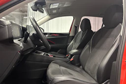 Oranssi Volkswagen Tiguan 2025 kuva 15.
