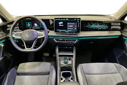 sininen Volkswagen Tiguan 2025 kuva 9.