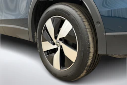 sininen Volkswagen Tiguan 2025 kuva 12.
