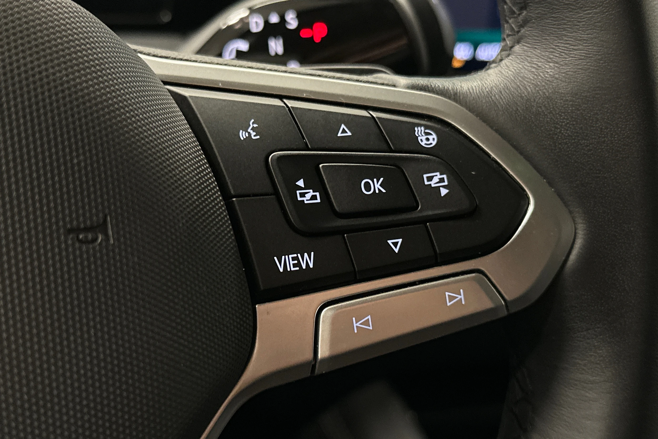 sininen Volkswagen Tiguan 2025 kuva 26.
