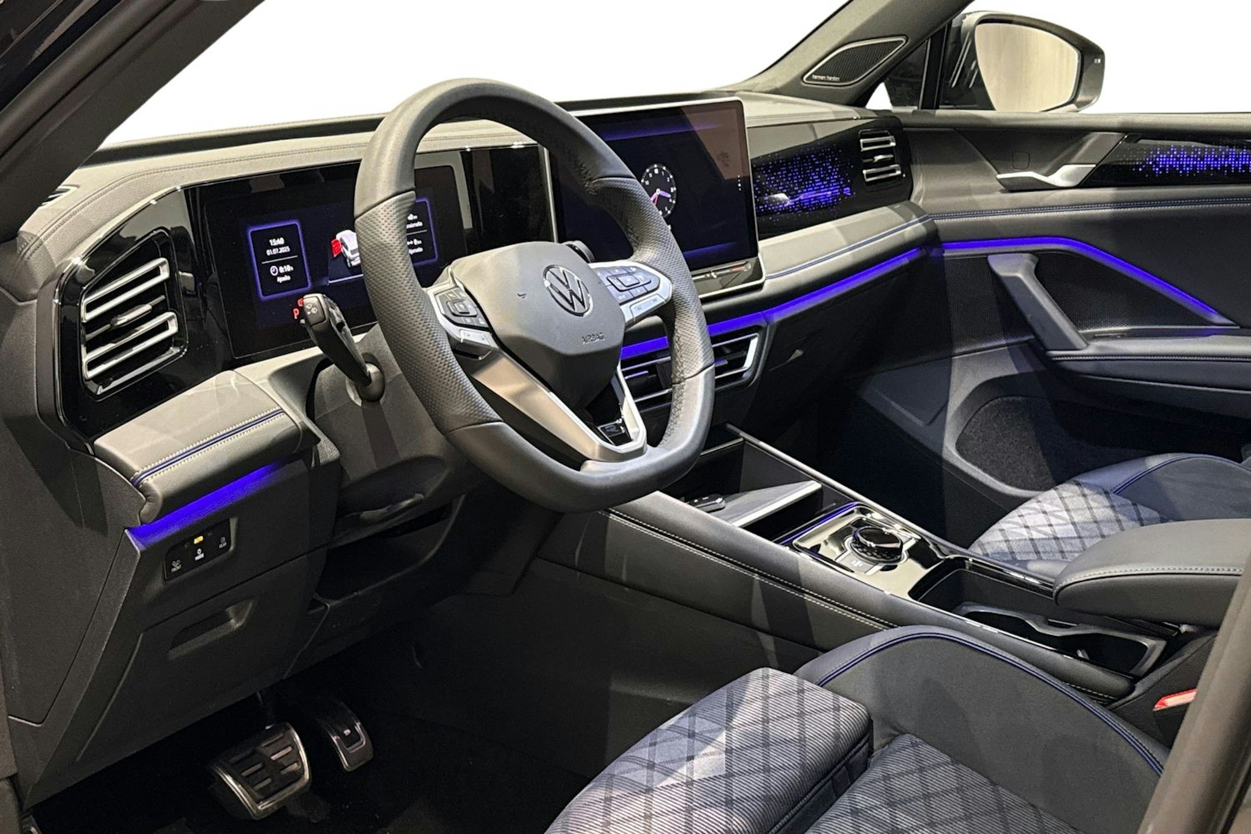 met. musta Volkswagen Tiguan 2025 kuva 6.