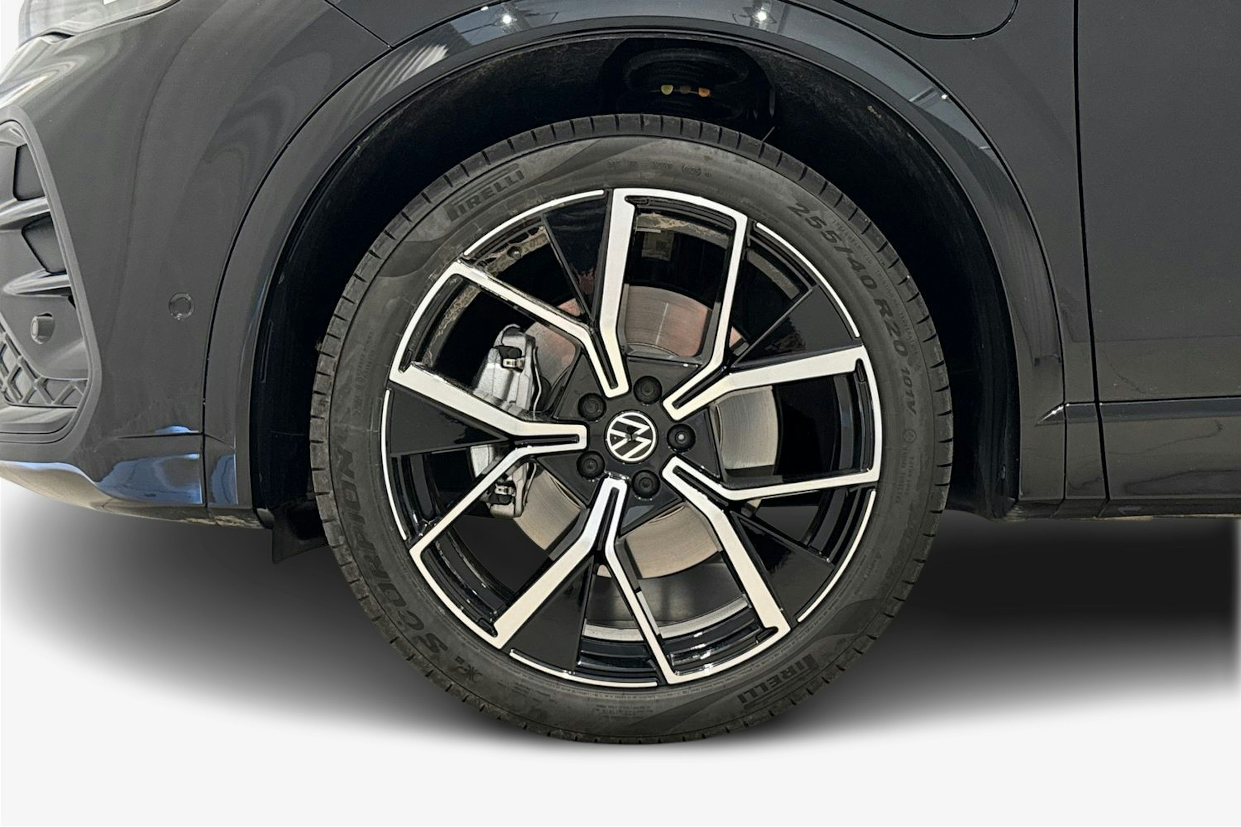 met. musta Volkswagen Tiguan 2025 kuva 9.