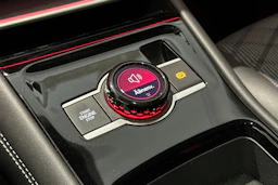 musta Volkswagen Tiguan 2025 kuva 40.