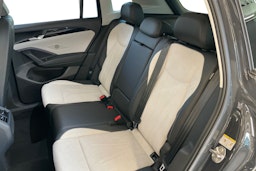 oranssi Volkswagen Tiguan 2025 kuva 8.