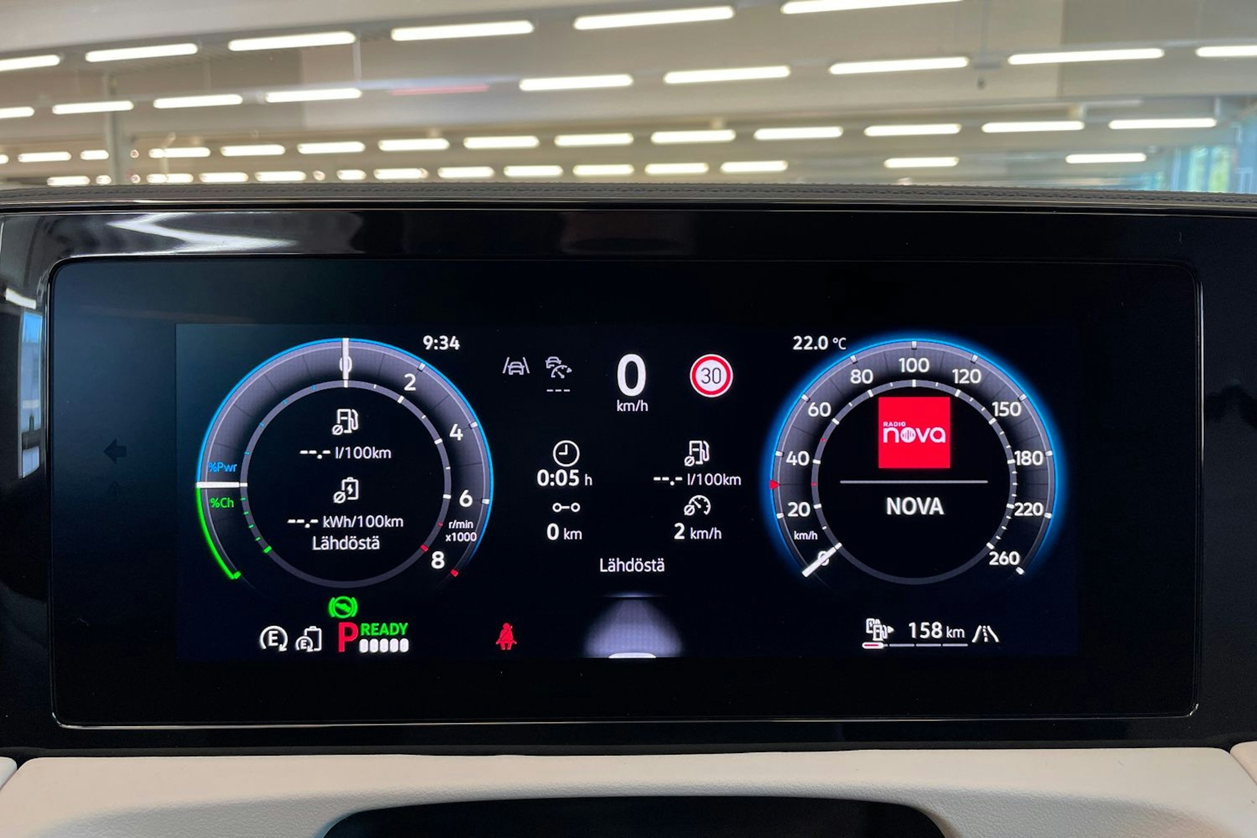 oranssi Volkswagen Tiguan 2025 kuva 11.
