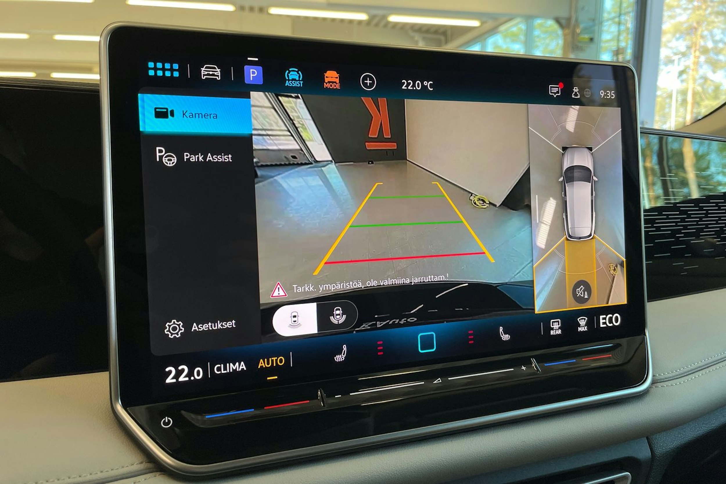 oranssi Volkswagen Tiguan 2025 kuva 18.