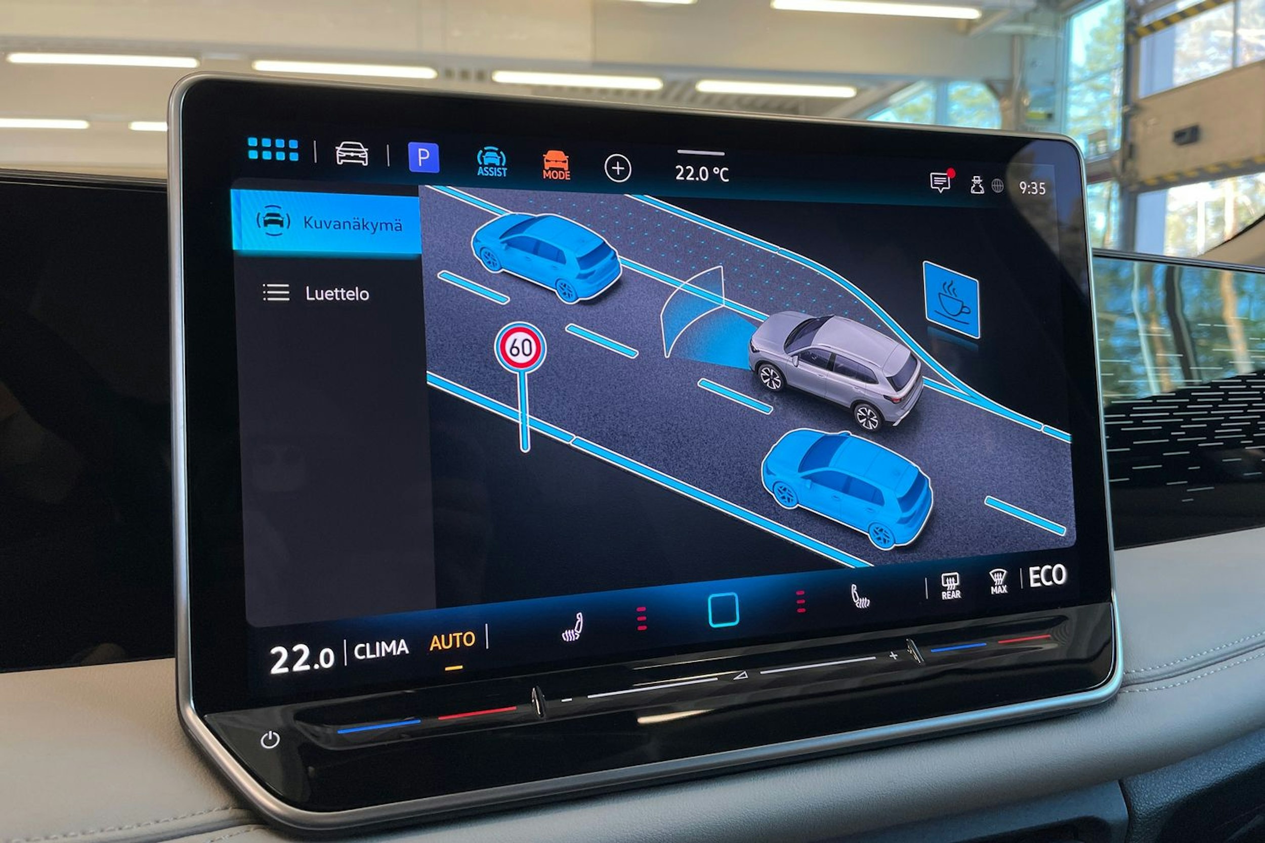 oranssi Volkswagen Tiguan 2025 kuva 19.