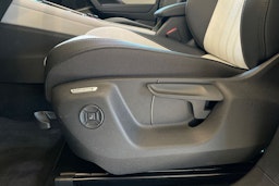 oranssi Volkswagen Tiguan 2025 kuva 21.