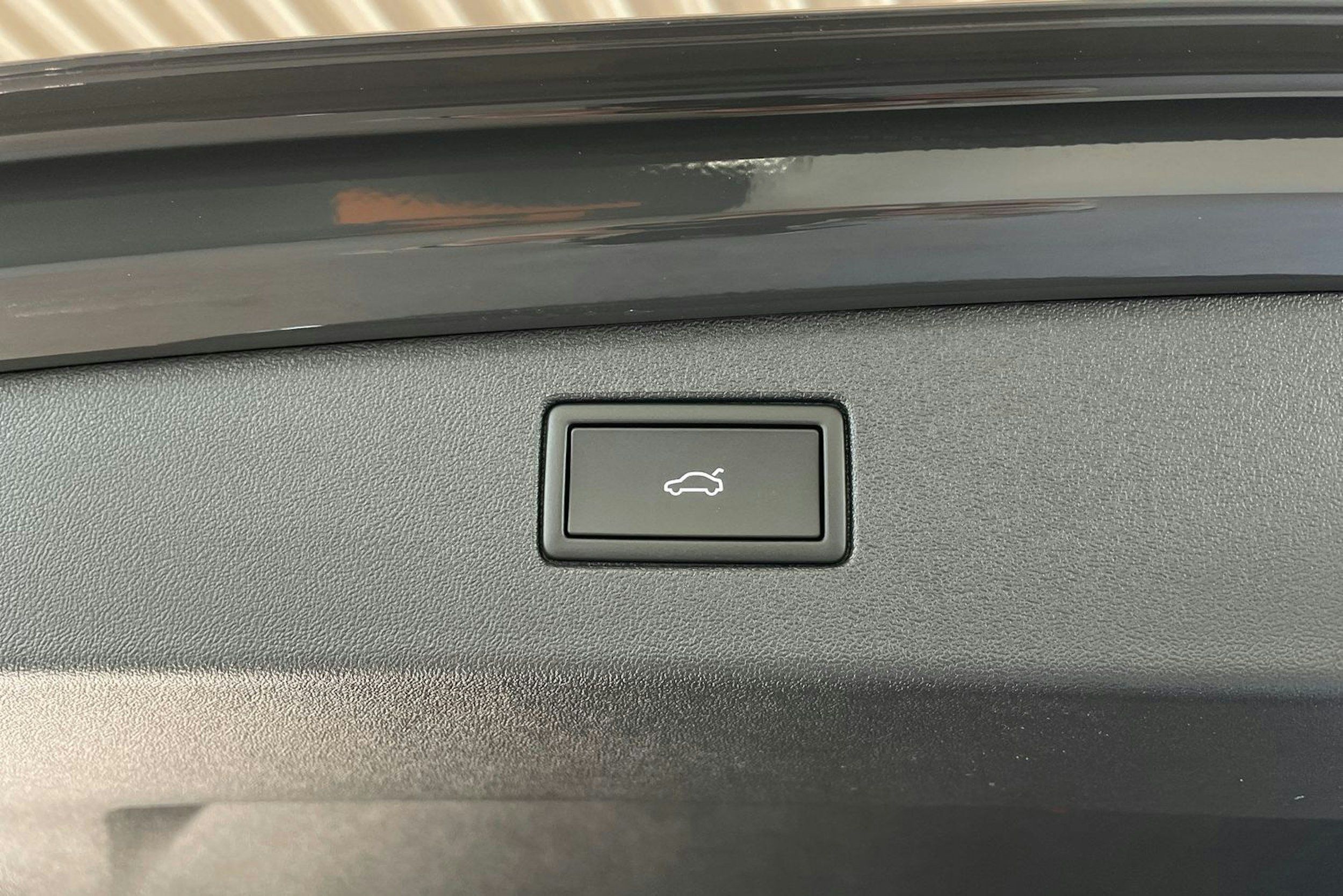 oranssi Volkswagen Tiguan 2025 kuva 26.