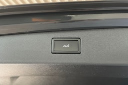 oranssi Volkswagen Tiguan 2025 kuva 26.