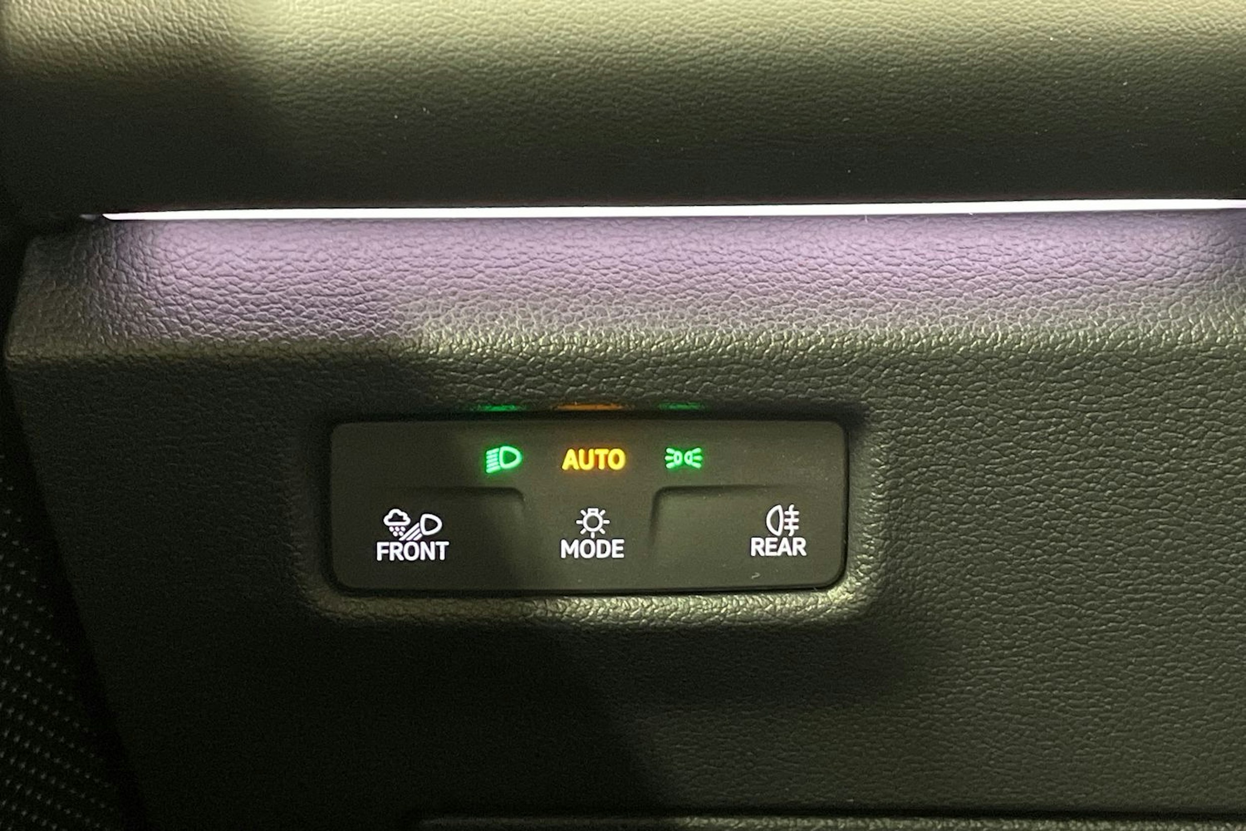 musta Volkswagen Tiguan 2025 kuva 21.