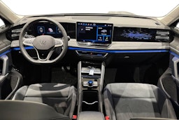 oranssi Volkswagen Tiguan 2025 kuva 9.