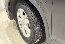 oranssi Volkswagen Tiguan 2025 kuva 13.