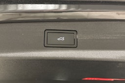 oranssi Volkswagen Tiguan 2025 kuva 16.