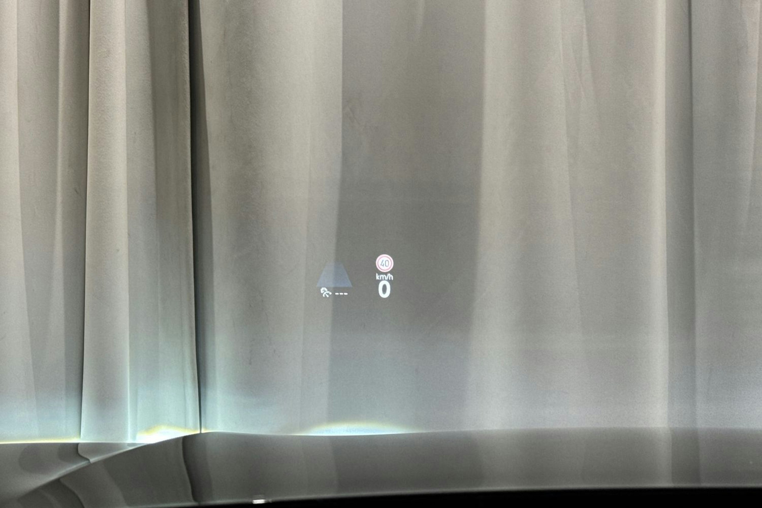 oranssi Volkswagen Tiguan 2025 kuva 22.