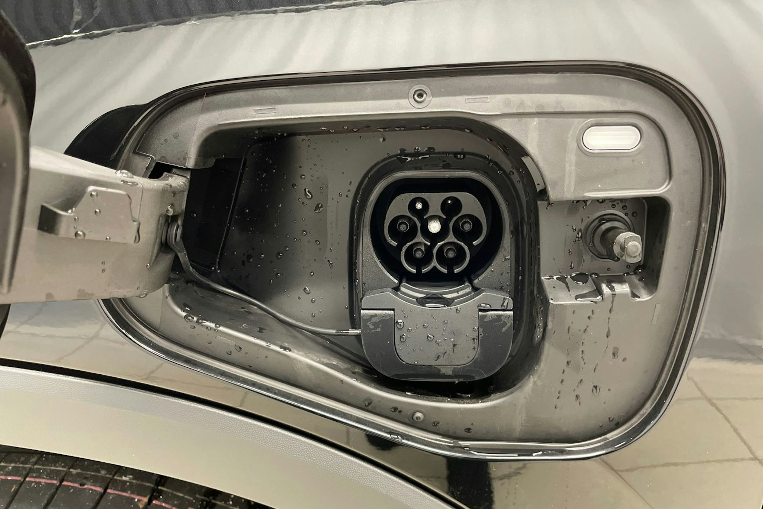 musta Volkswagen Tiguan 2025 kuva 10.