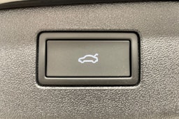 musta Volkswagen Tiguan 2025 kuva 15.