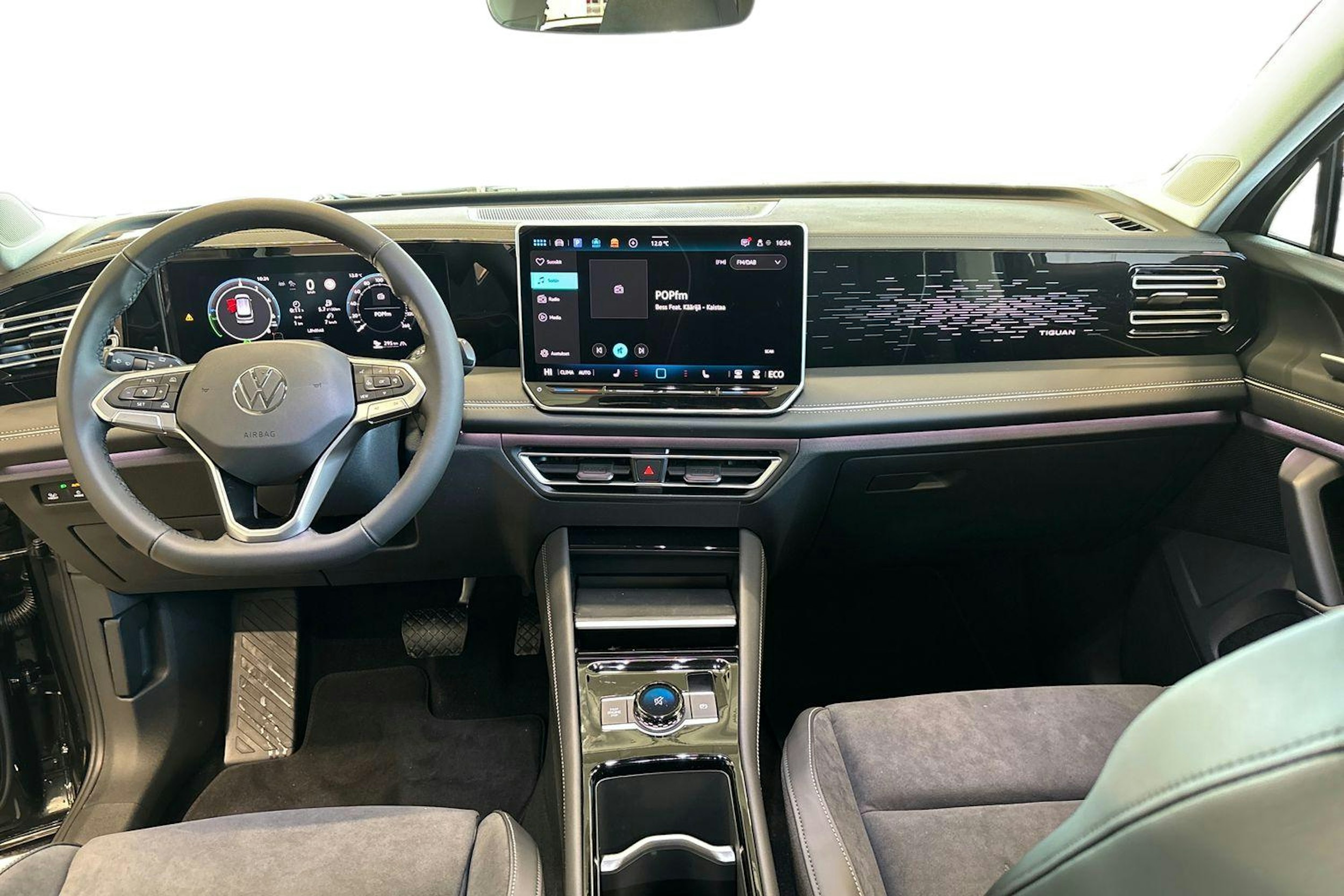 musta Volkswagen Tiguan 2026 kuva 7.