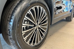 musta Volkswagen Tiguan 2026 kuva 10.