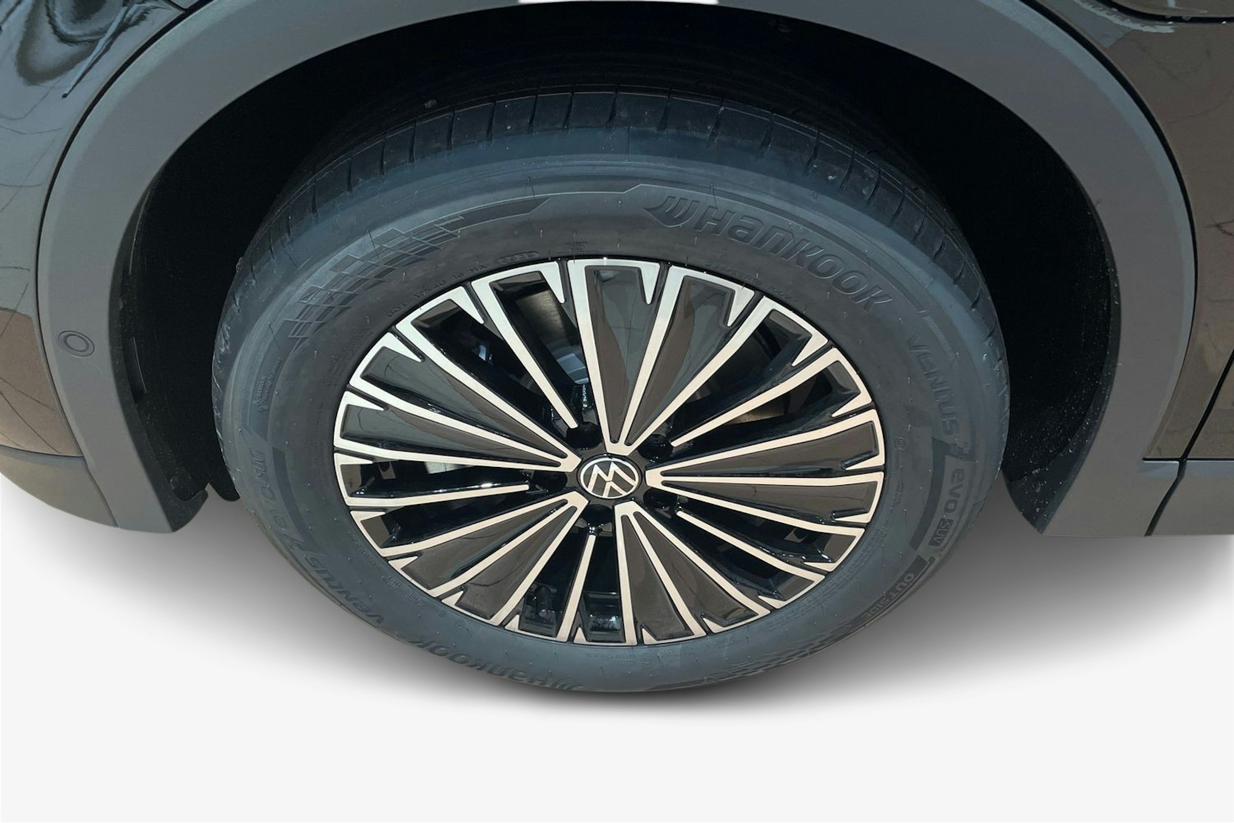 met. musta Volkswagen Tiguan 2025 kuva 9.