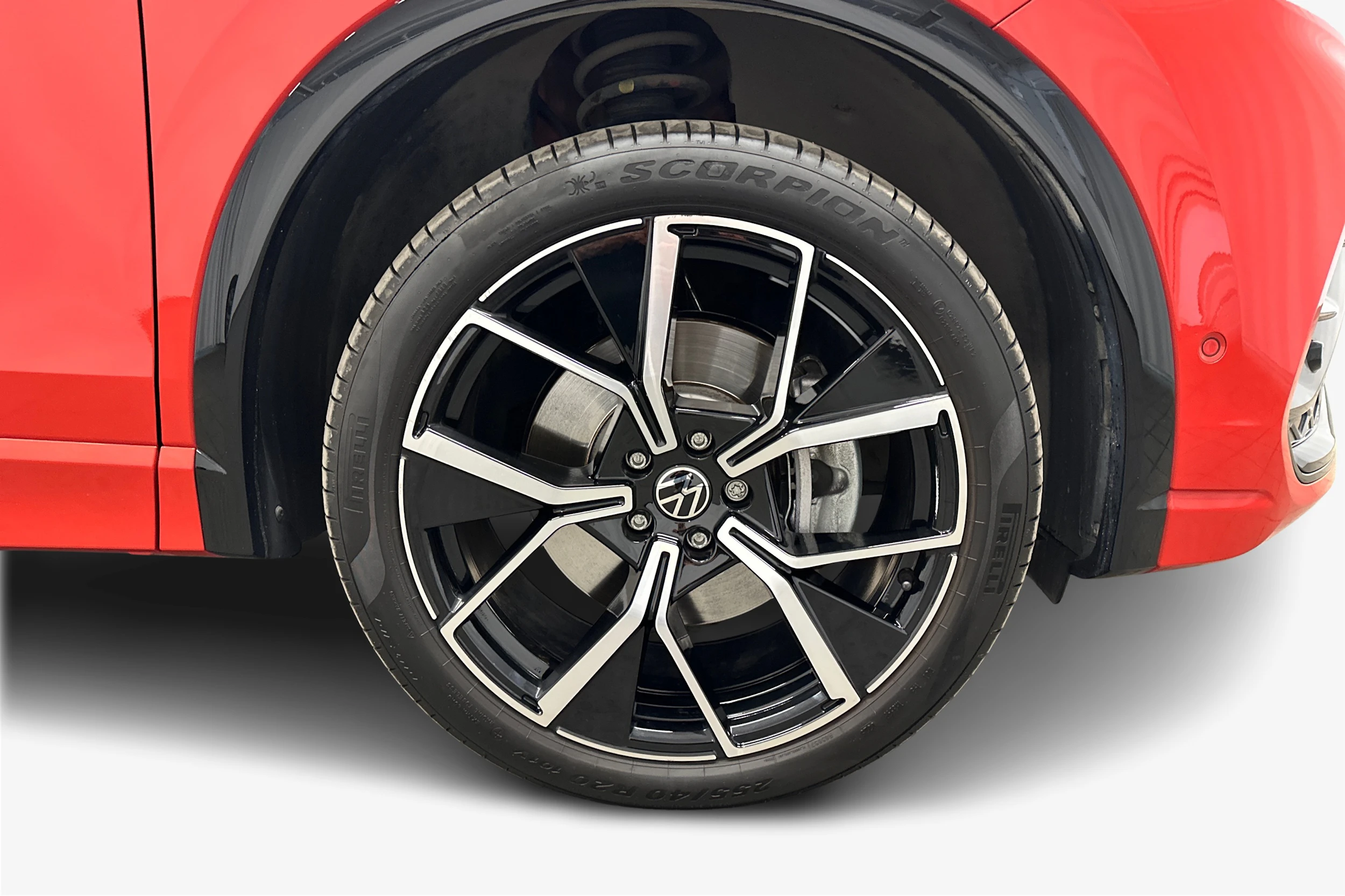 oranssi Volkswagen Tiguan 2025 kuva 9.