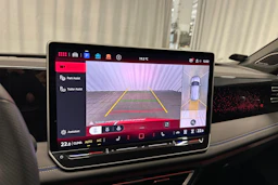 oranssi Volkswagen Tiguan 2025 kuva 17.