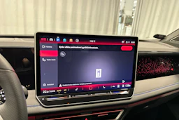 oranssi Volkswagen Tiguan 2025 kuva 24.