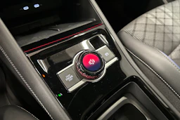 oranssi Volkswagen Tiguan 2025 kuva 31.